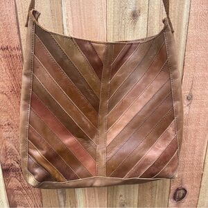 Raven and Lily Leather Crossbody Chevron Style Bag Large